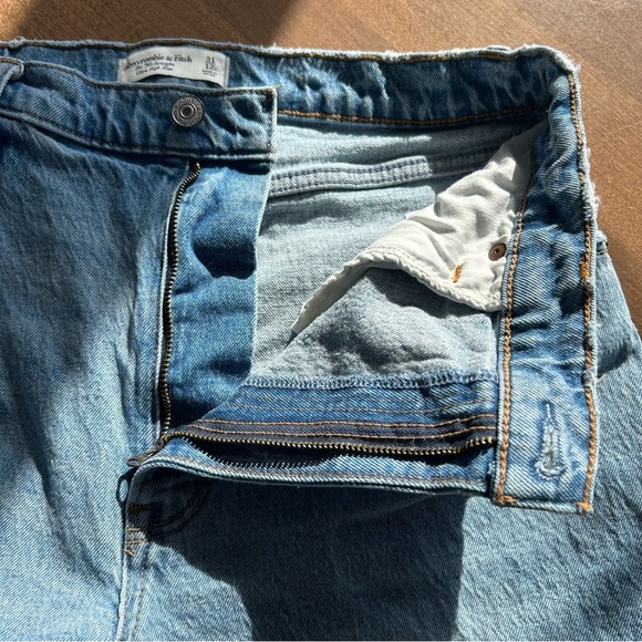 Abercrombie & Fitch Women Sz 31/12 90s Straight Ultra High Rise light wash jean - Picture 10 of 14